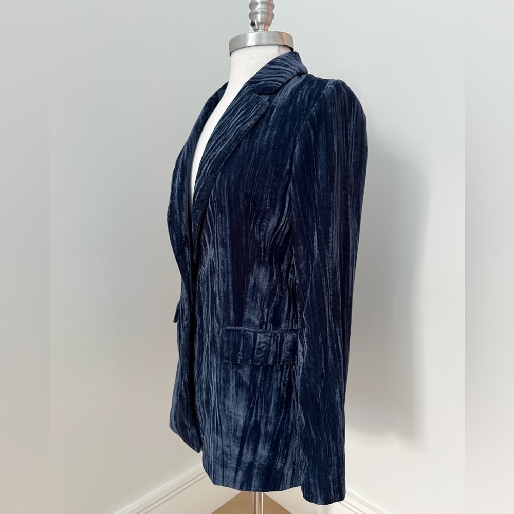 TOPSHOP Crinkle Velvet Jacket - Picture 9 of 13